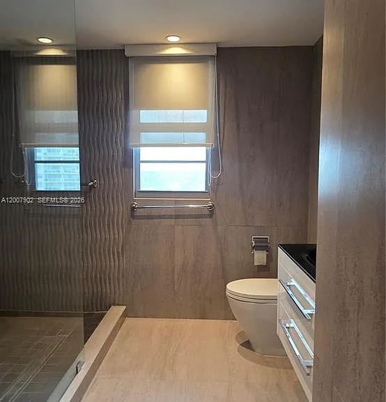 5255 Collins Ave #7G — Photo 25