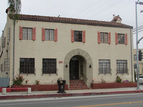 4th image of 1000 Redondo Ave APT 12