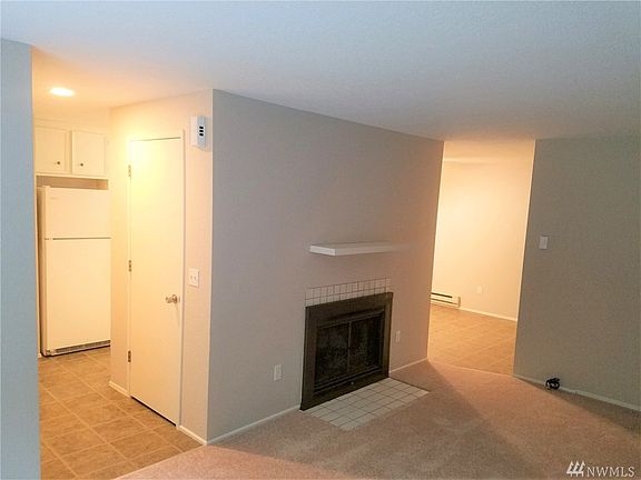 3rd image of 4014 Rainwood Dr NW