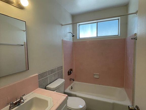 5th image of 11473 Venice Blvd APT 3
