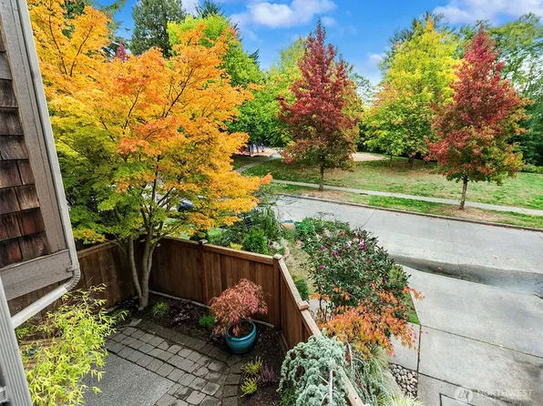 9513 Ashworth Avenue N #A, Seattle, WA 98103