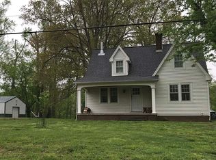 511 W Evergreen Rd, Evansville, IN 47710