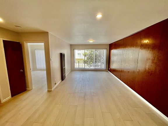 2nd image of 2611 Clement St #1