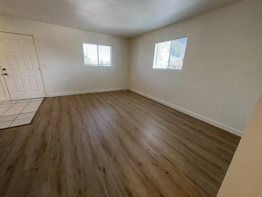 2 bed, 1.0 bath, 765 sqft, $950 — Photo 4