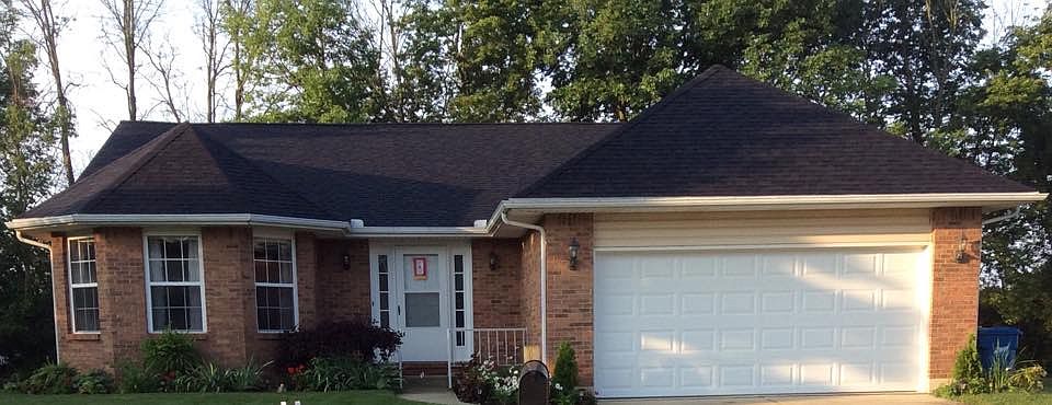 Lovely home 2 car garage