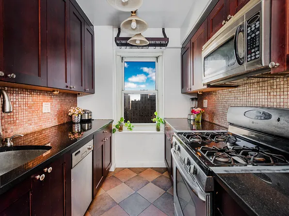 159 West 53rd Street image 1 of 7