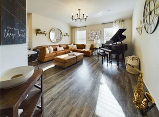 901 Belhaven Rd, Centerton, AR 72719