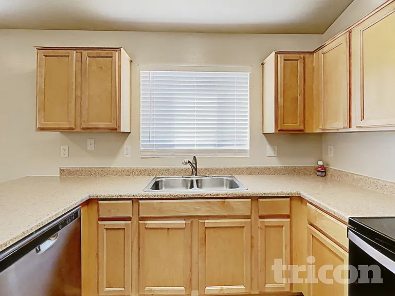 23141 W Ashleigh Marie Dr — Photo 6