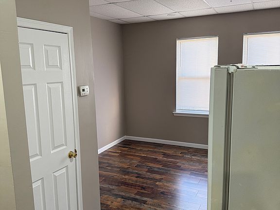 4th image of 1637 W Lehigh Ave Floor 3
