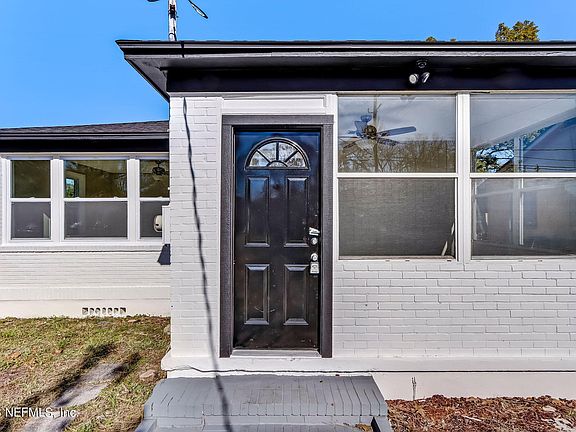 3rd image of 4713 KERLE Street