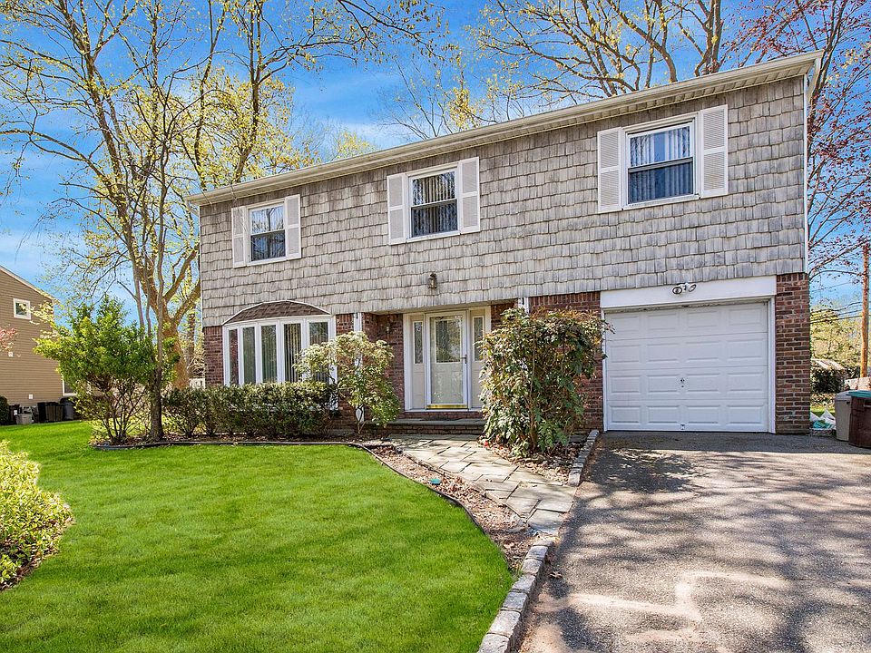 1st image of 10 Tulipwood Dr