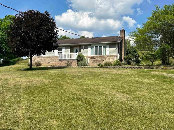 2223 Fairmont Rd, Morgantown, WV 26501