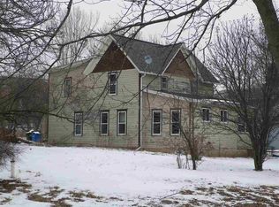 6936 Mid Town Rd, Madison, WI 53719