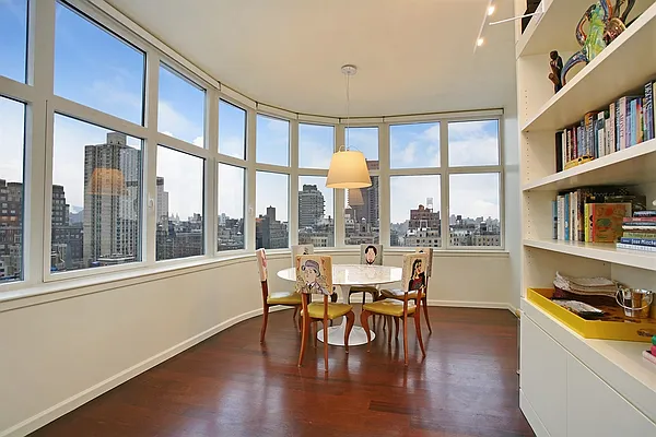 Sold by Corcoran | media 3