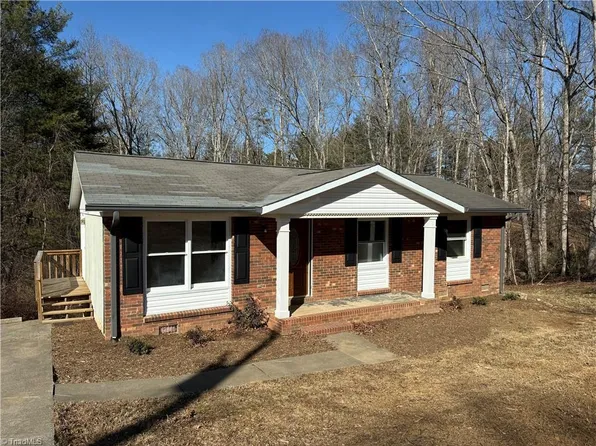 548 Brown Berry Rd, Hays, NC 28659