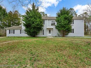 339 Railroad Ave, Bayville, NJ 08721