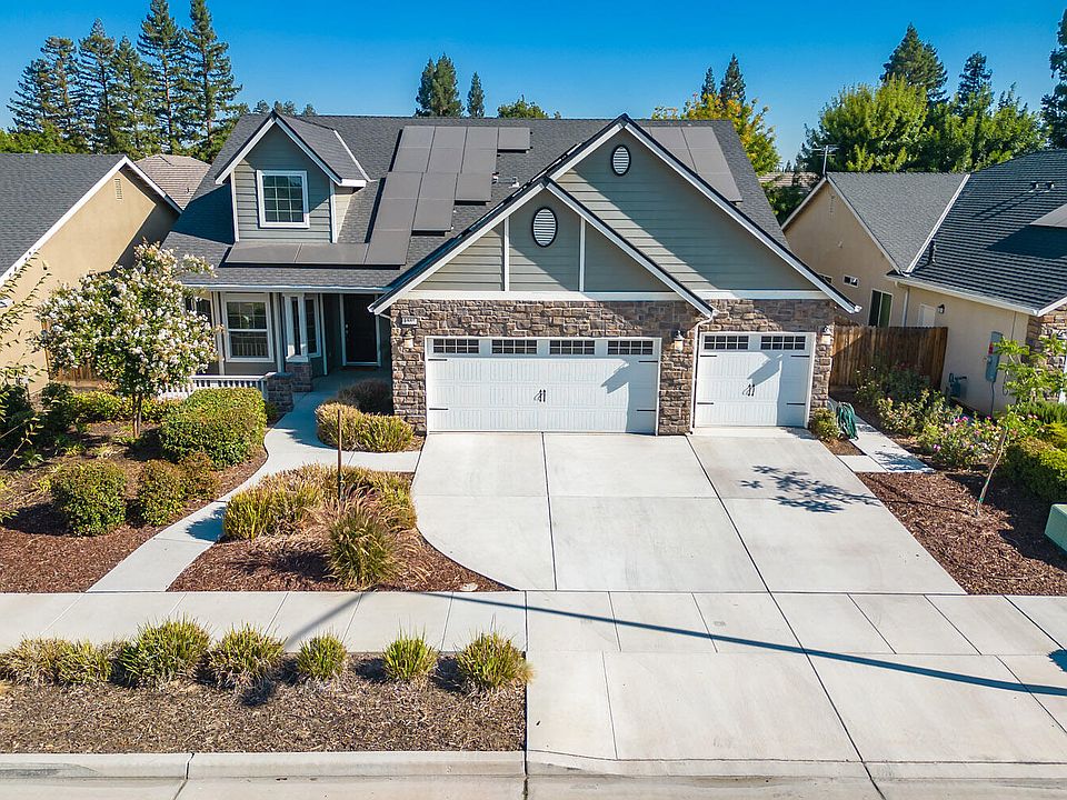 1555 Howard Street, Kingsburg, CA 93631 Zillow