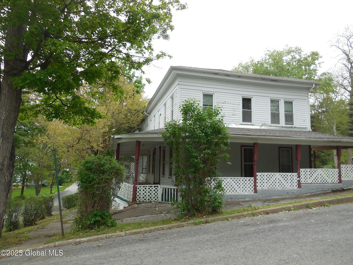 1st image of 124 Willow Street