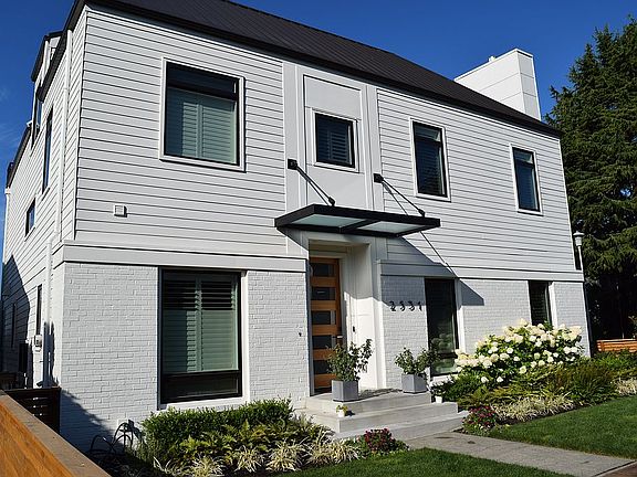 3rd image of 2531 Westmont Way W