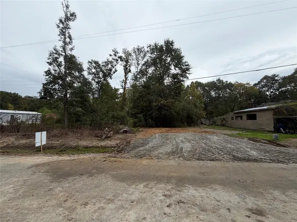 63 County Road 3311, Cleveland, TX 77327