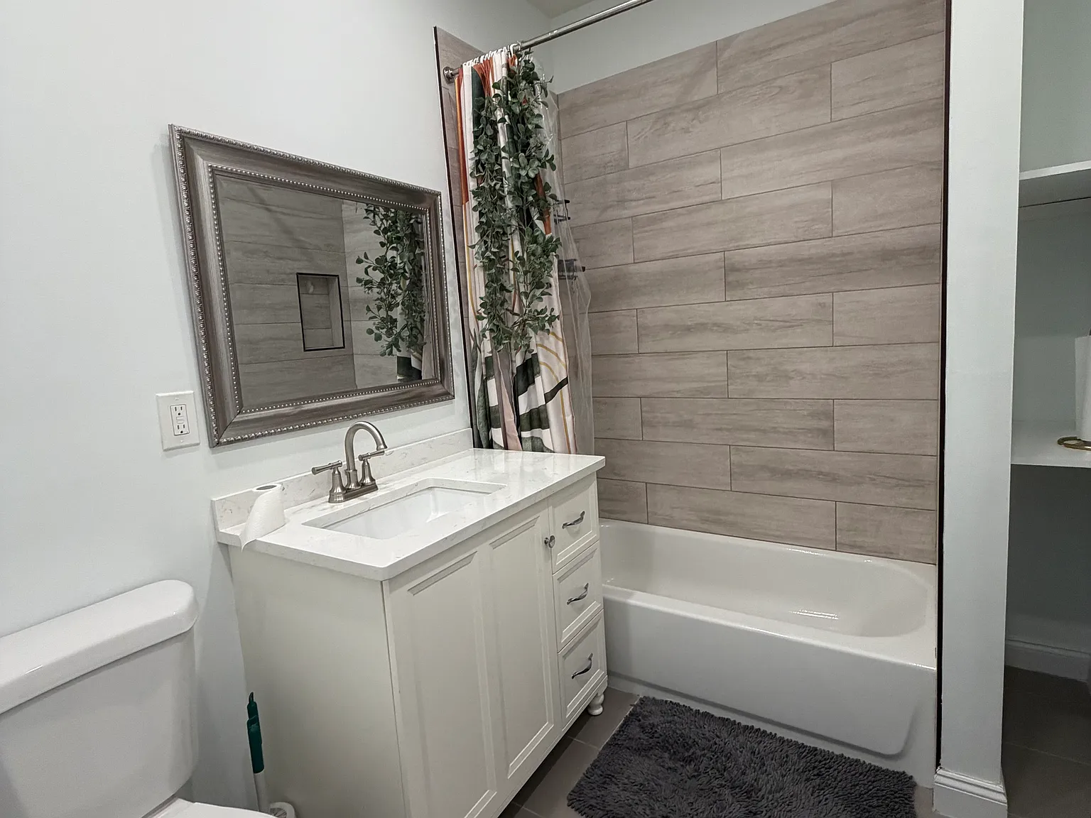 2 bed, $2,400 — Photo 3