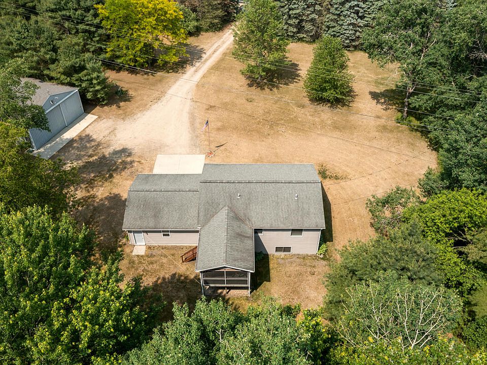 10444 Federal Rd, Howard City, MI 49329 Zillow