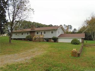 3376 40th Avenue Pl NE, Hickory, NC 28601