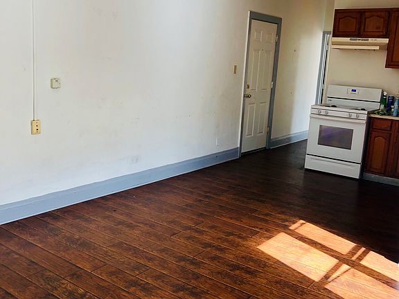 4th image of 5937 S Avalon Blvd #10