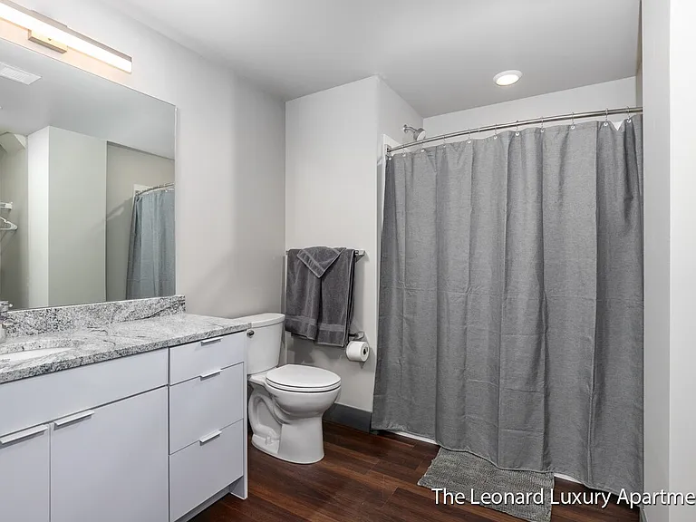 The Leonard Luxury Apartments — Photo 33