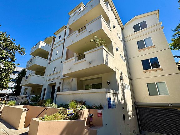 2nd image of 1726 S Bentley Ave APT 301