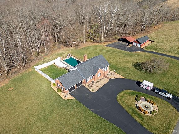 5th image of 405 Ewers Ln