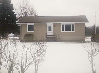 8666 5th St, Vestaburg, MI 48891