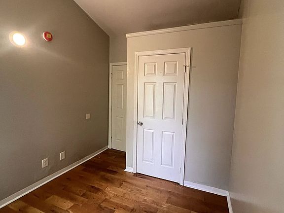 4th image of 2820 Divinity Ln #2824
