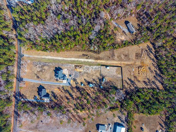 2nd image of Calamus Pond Rd