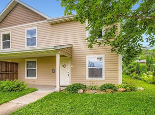 314 7th St E, Hastings, MN 55033