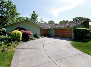 17191 Ridge Creek Rd, Strongsville, OH 44136