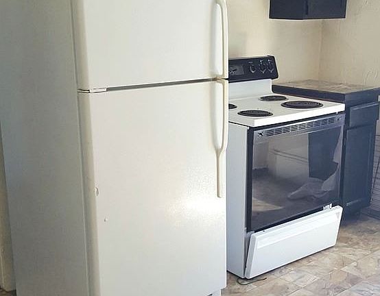4th image of 209 W 18th St #2