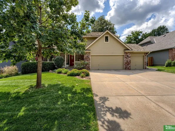 14475 Sherwood Ave, Omaha, NE 68116