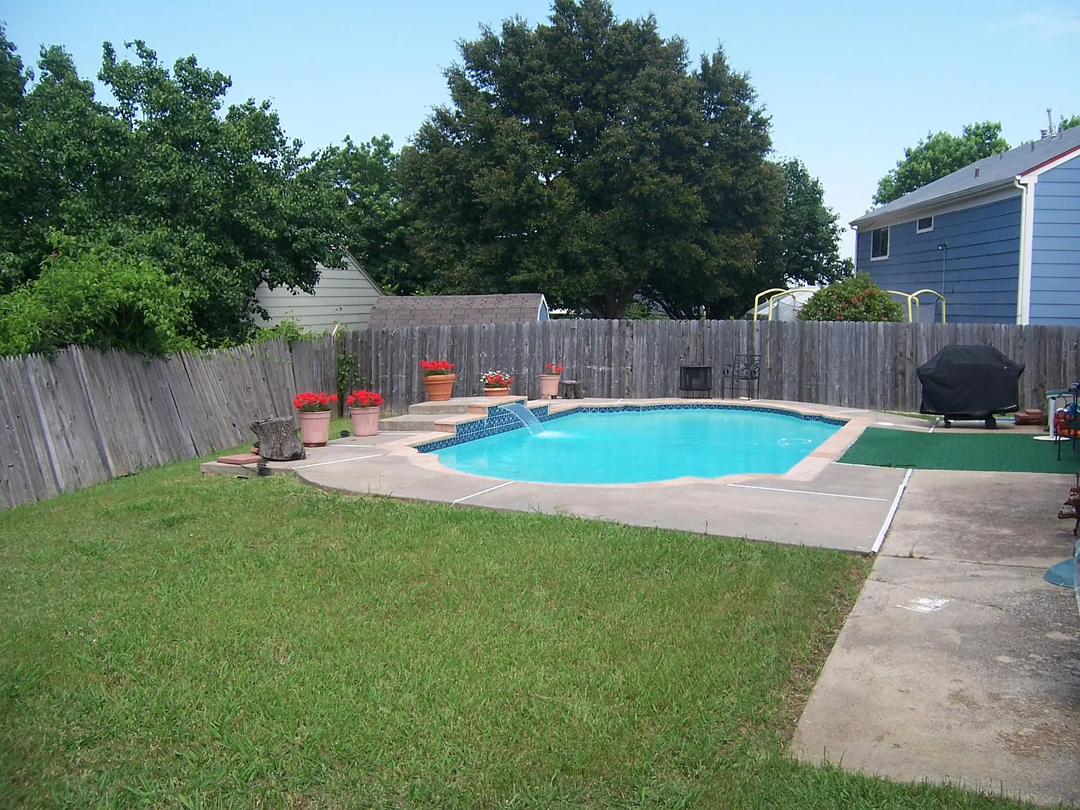 3 bed, 1488 sqft, $2,450 — Photo 2
