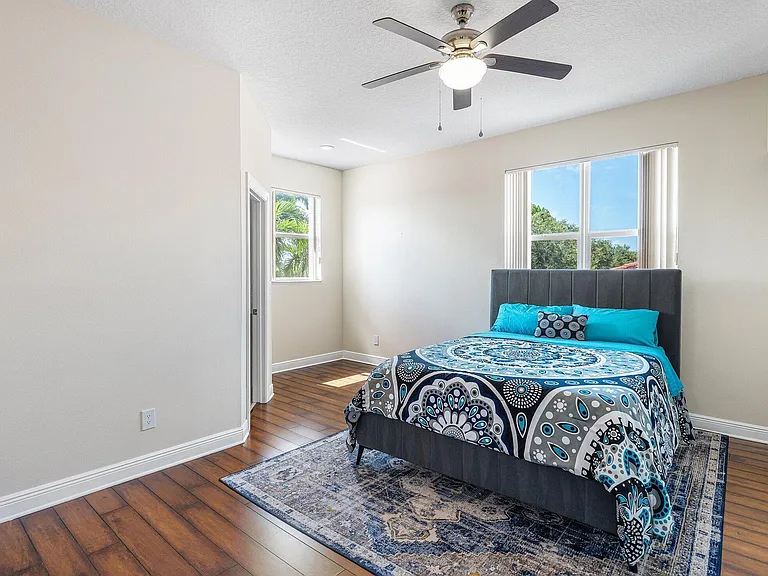 3381 Lago De Talavera — Photo 43