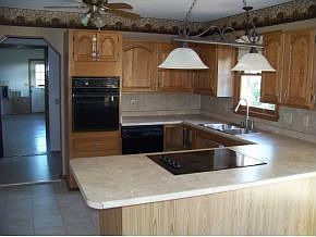 2nd image of 545 Cherry Hill Dr