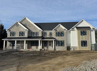 15 Stone Bridge Rd, Purchase, NY 10577