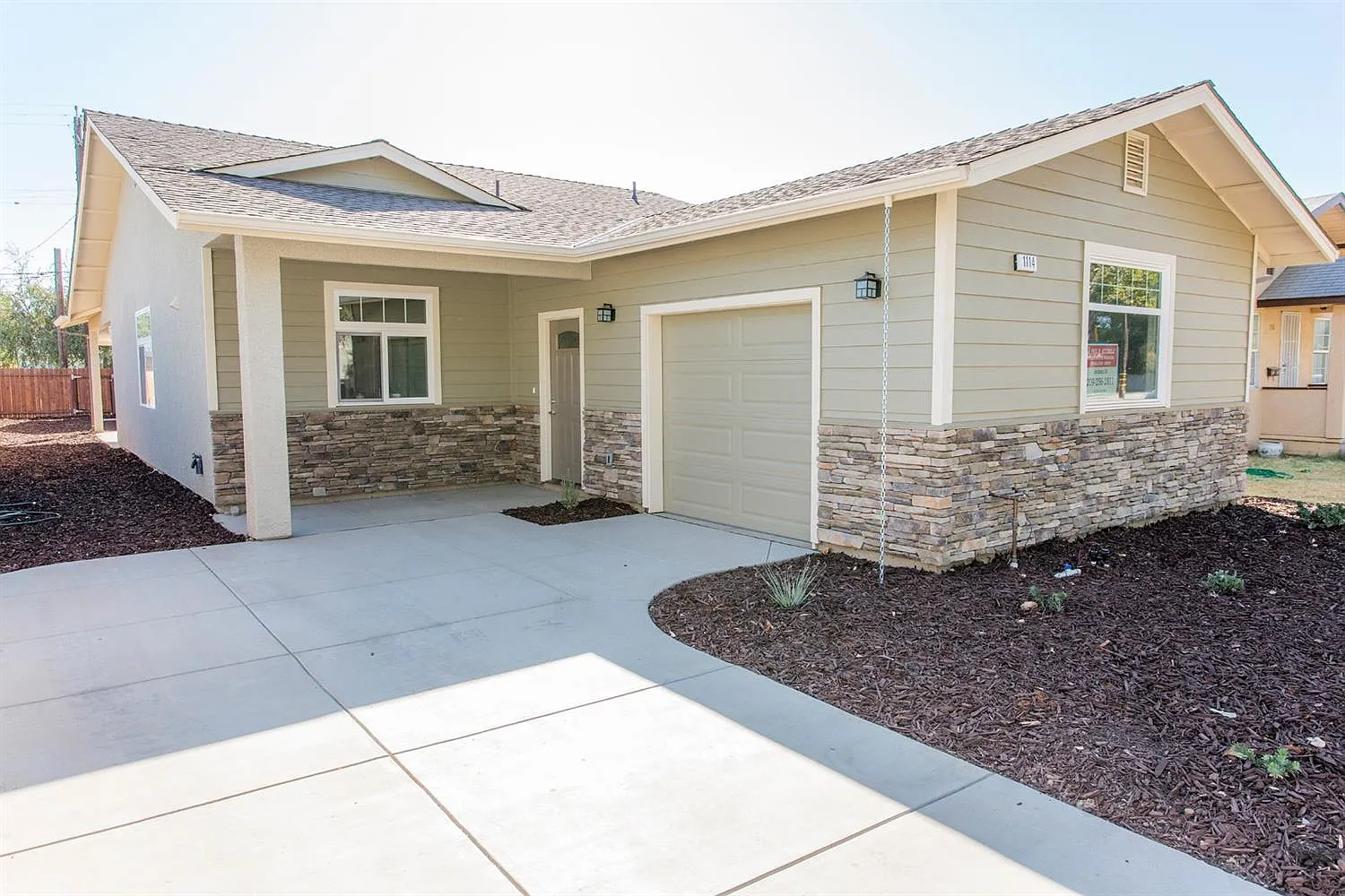 1114 California Ave photo 1