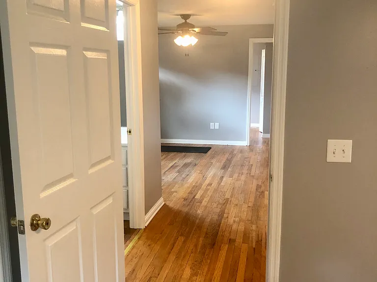 1010 C Smith St — Photo 33