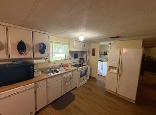 407 Mongoose Ln, North Fort Myers, FL 33917