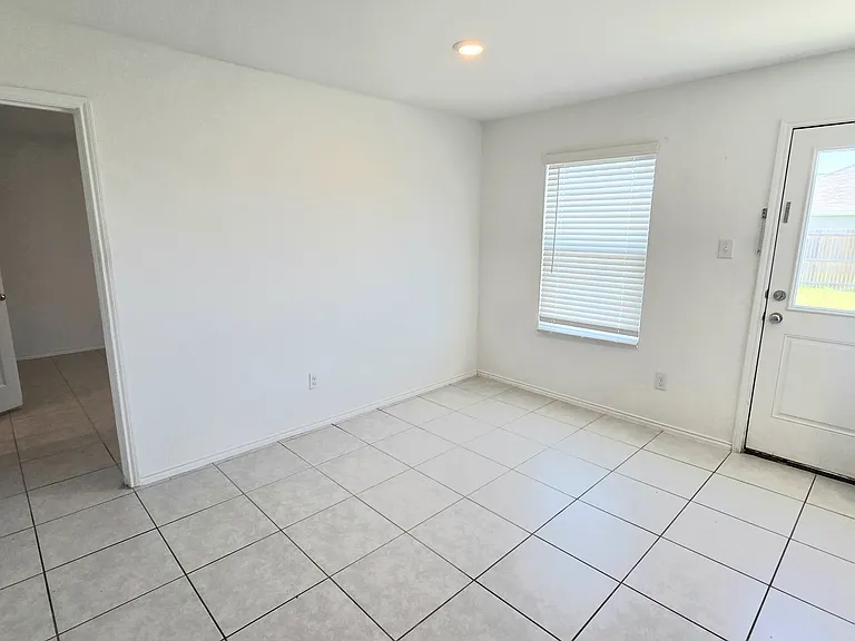 2600 Turtle Dove Dr — Photo 6