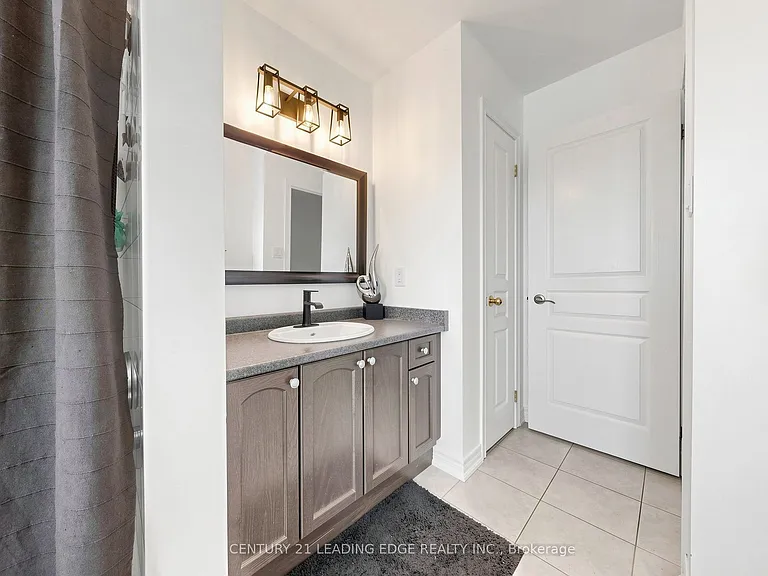 177 Laurendale Ave — Photo 31