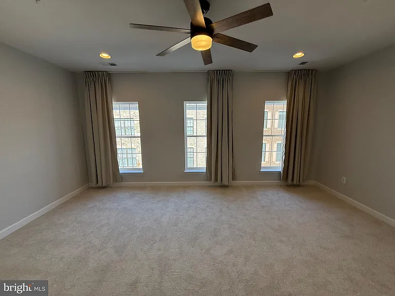 620 Leigh Way — Photo 15