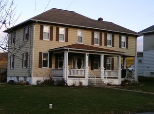 213 Sweet Arrow Lake Rd, Pine Grove, PA 17963