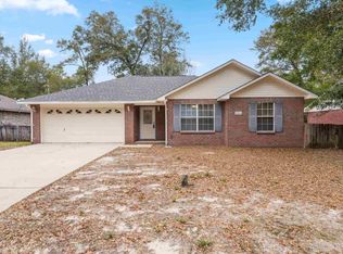 6204 Weekly St, Milton, FL 32570
